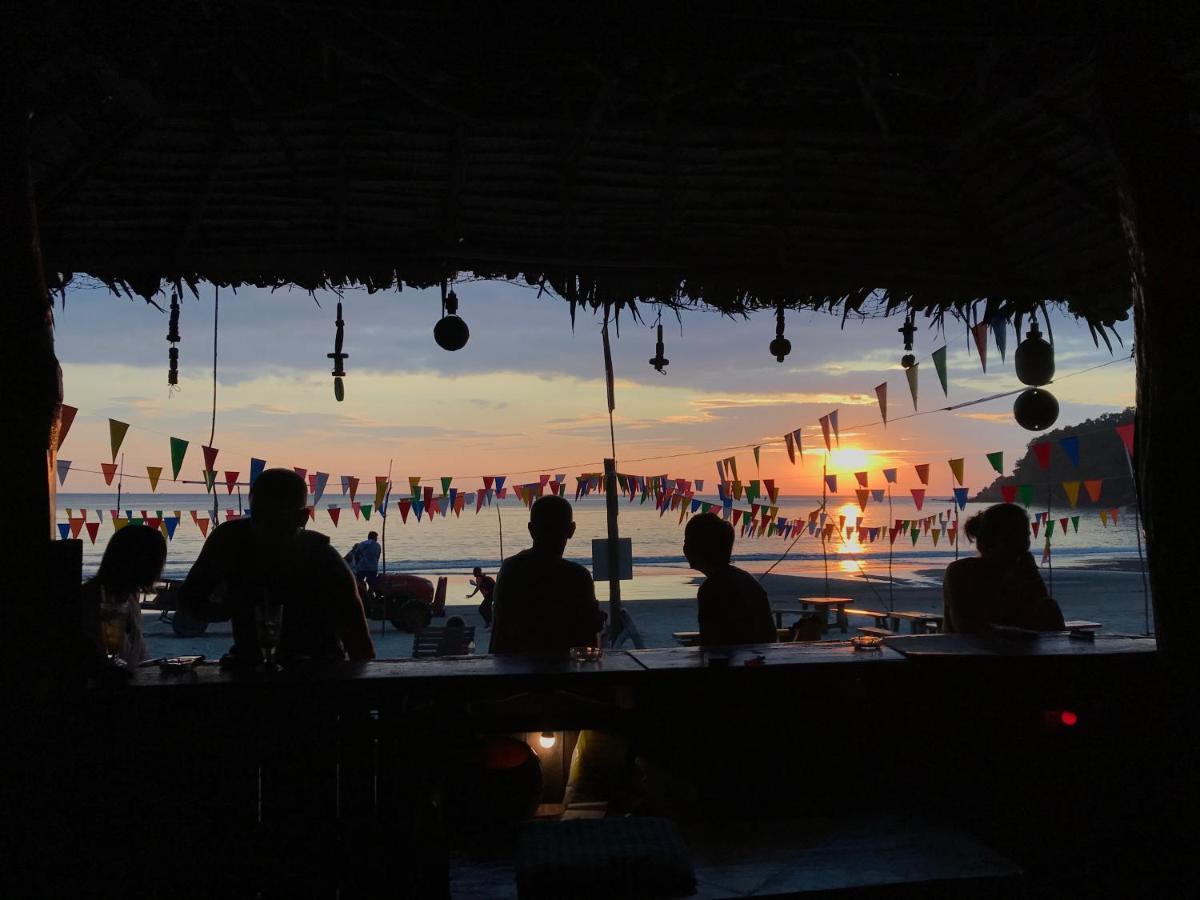 Rasta Baby Bar & Bungalows - Suitable For Young Travelers Koh Phayam Eksteriør billede